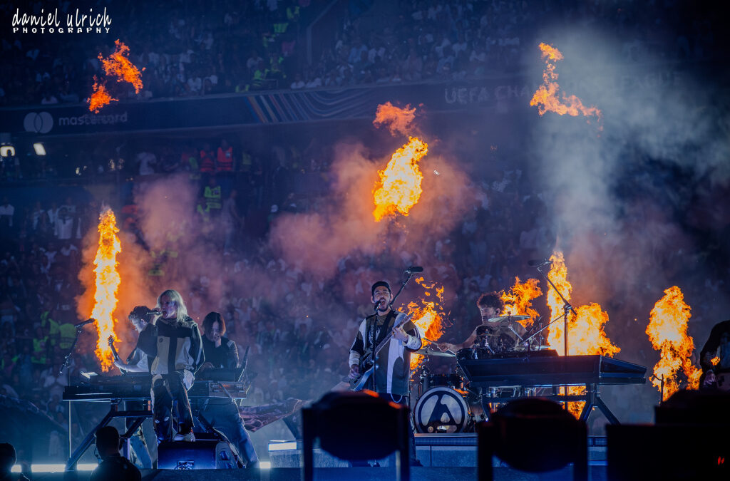 fans and Linkin Park before the match