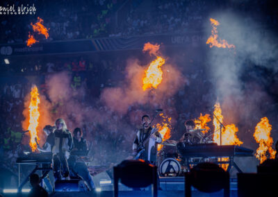 fans and Linkin Park before the match