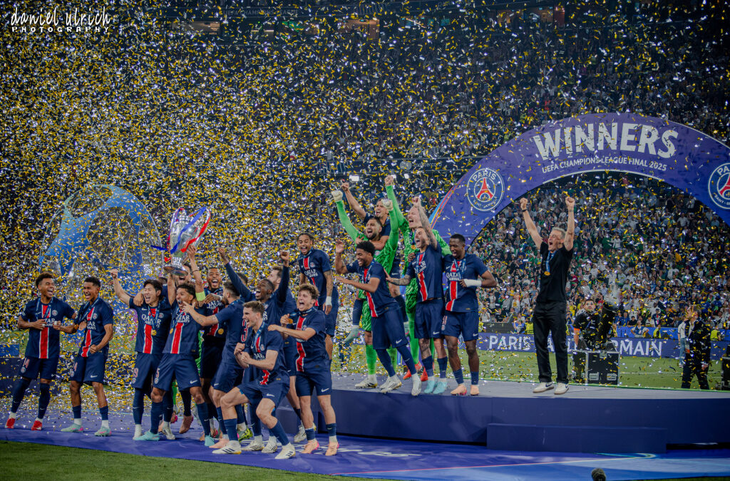 ceremonial for the winner UCL Paris Saint-Germain FC